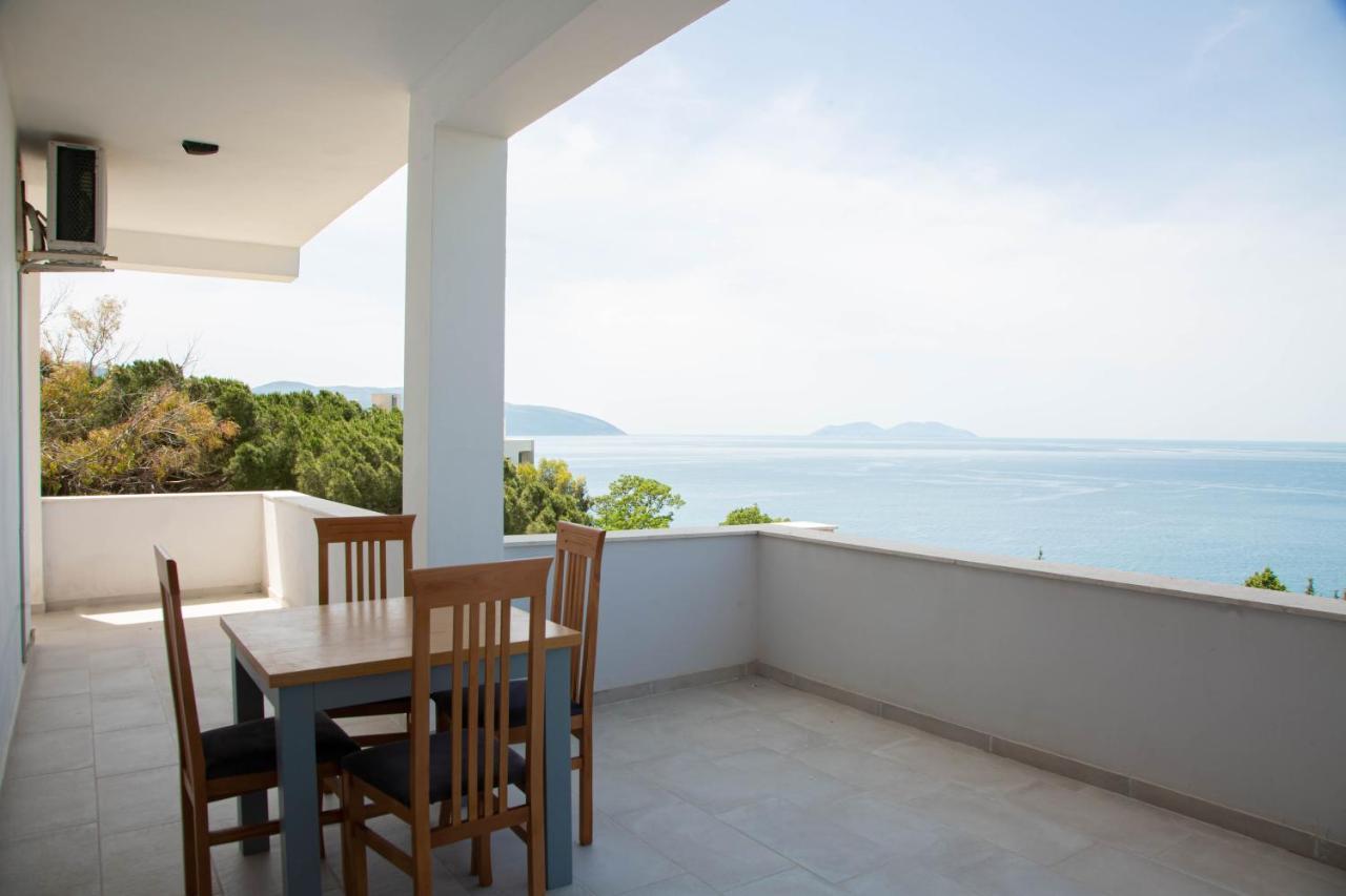 Aerial Hotel & Spa Vlorë Екстериор снимка
