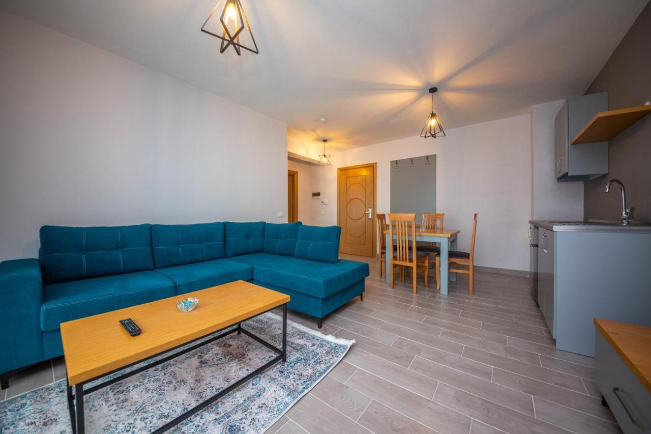 Aerial Hotel & Spa Vlorë Екстериор снимка