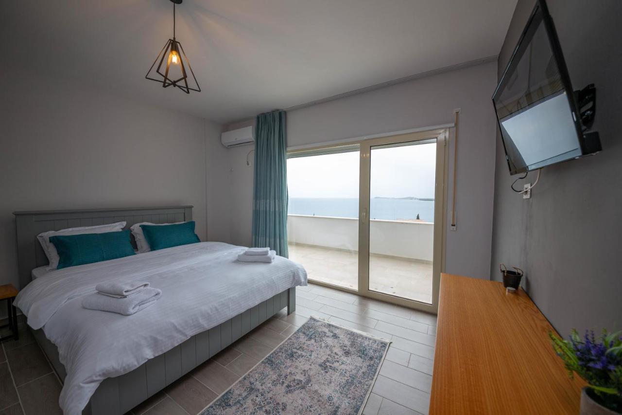 Aerial Hotel & Spa Vlorë Екстериор снимка